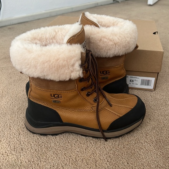 UGG Adirondack Boots III - Picture 4 of 5